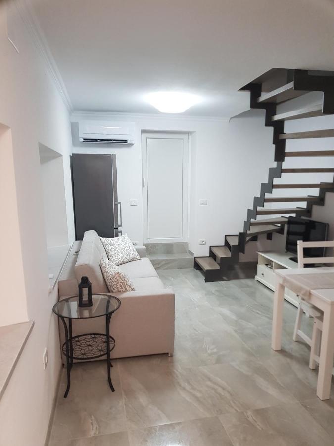 ויפאבה Boutique Villa Zontova Jama מראה חיצוני תמונה
